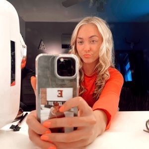 Meet your Posher, Addie